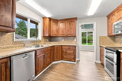 325 Rollingwood Drive, Kelso, WA 98626 - Photo 10