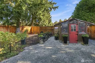 20819 118th St E, Bonney Lake, WA 98391 - Photo 32
