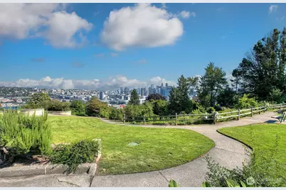 1512 Taylor Avenue N #C, Seattle, WA 98109 - Photo 38