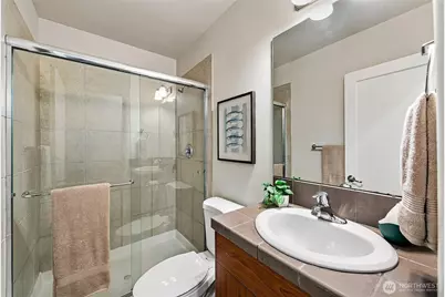 1512 Taylor Avenue N #C, Seattle, WA 98109 - Photo 22