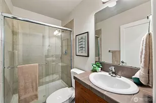 1512 Taylor Ave N, Seattle, WA 98109 - Photo 22