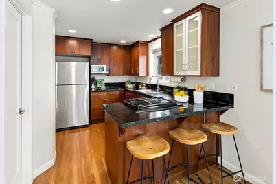 1512 Taylor Avenue N #C, Seattle, WA 98109 - Photo 6