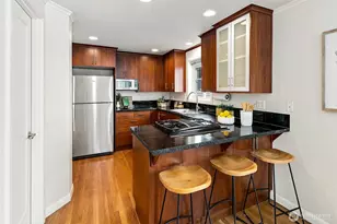 1512 Taylor Ave N, Seattle, WA 98109 - Photo 6