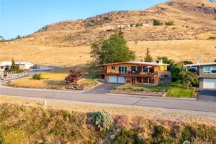 621 Mountain View Dr, Chelan, WA 98816 - Photo 12