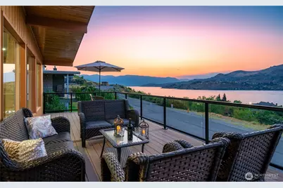 621 Mountain View Dr, Chelan, WA 98816 - Photo 2
