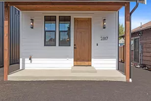 2817 25th St, Everett, WA 98201 - Photo 2