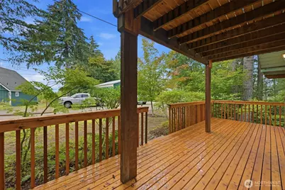 720 E Creekside Drive, Belfair, WA 98528 - Photo 8