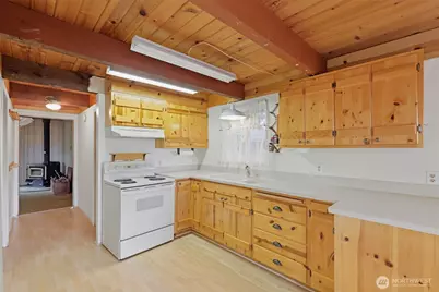 720 E Creekside Drive, Belfair, WA 98528 - Photo 16
