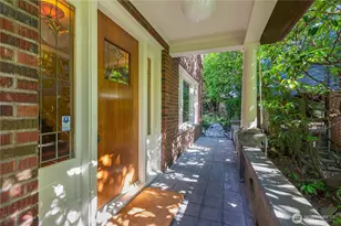 2306 Lake Park Dr S, Seattle, WA 98144 - Photo 2