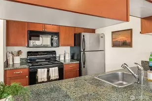 4831 Fauntleroy Wy SW, Seattle, WA 98116 - Photo 10