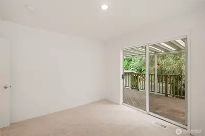 8914 30th Avenue NW, Seattle, WA 98117 - Photo 14