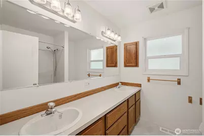 8914 30th Avenue NW, Seattle, WA 98117 - Photo 12