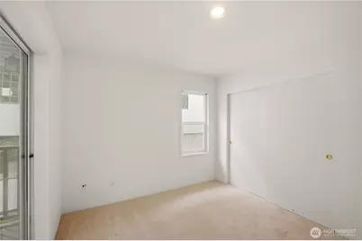 8914 30th Avenue NW, Seattle, WA 98117 - Photo 16