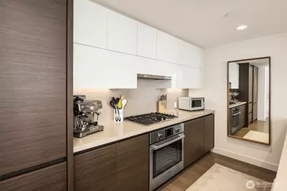 583 Battery Street #702N, Seattle, WA 98121 - Photo 12