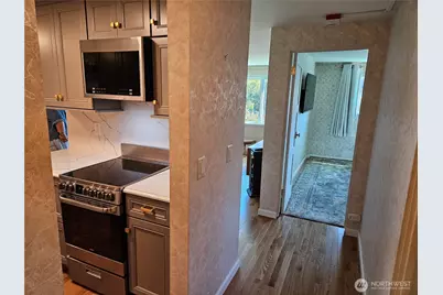919 2nd Avenue W #407, Seattle, WA 98119 - Photo 4