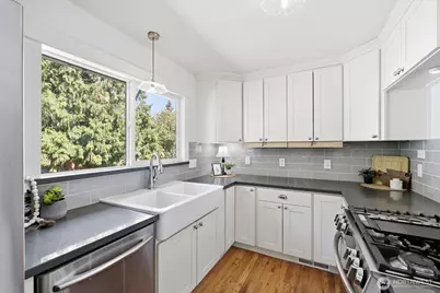 23 218th Place SE, Bothell, WA 98021 - Photo 12