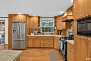 16702 143rd Ave SE, Renton, WA 98058 - Photo 4
