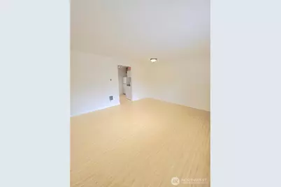 9811 Whitman Avenue SW #2, Lakewood, WA 98499 - Photo 4