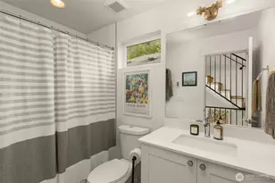 1829 11th Ave W, Seattle, WA 98119 - Photo 16