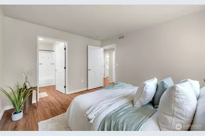 25235 SE Klahanie Boulevard #N102, Sammamish, WA 98029 - Photo 20