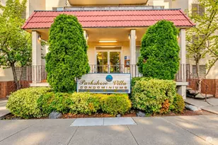 9030 Seward Park Ave S, Seattle, WA 98118 - Photo 26