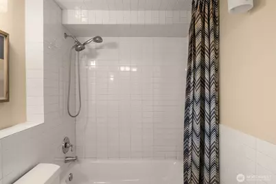 5930 Wilson Avenue S, Seattle, WA 98118 - Photo 28