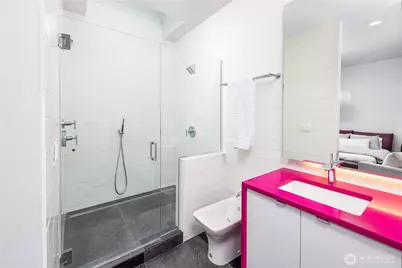 2112 N 46th Street, Seattle, WA 98103 - Photo 28