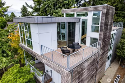 2112 N 46th Street, Seattle, WA 98103 - Photo 8