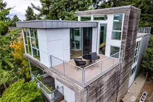 2112 N 46th St, Seattle, WA 98103 - Photo 8