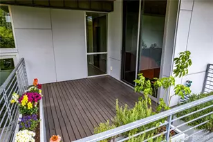 2112 N 46th St, Seattle, WA 98103 - Photo 16