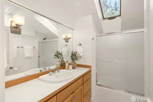 6575 NE Honeysuckle Ln, Bainbridge Island, WA 98110 - Photo 26