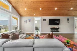 750 Lakeshore Dr, Manson, WA 98831 - Photo 14