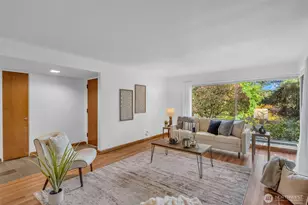 5711 38th Ave NE, Seattle, WA 98105 - Photo 8