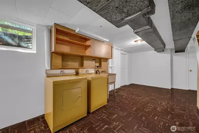 5711 38th Avenue NE, Seattle, WA 98105 - Photo 20
