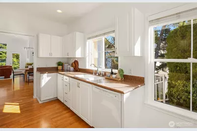 5299 164th Avenue SE #6-2, Bellevue, WA 98006 - Photo 16