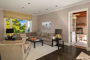 1065 Summit Ave E, Seattle, WA 98102 - Photo 10