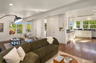 2313 E Mercer St, Seattle, WA 98112 - Photo 8