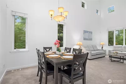 22526 SE 12th Place, Sammamish, WA 98075 - Photo 4