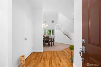 22526 SE 12th Place, Sammamish, WA 98075 - Photo 2