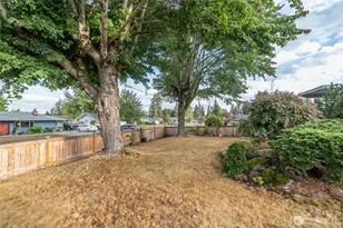 17220 129th Ave SE, Renton, WA 98058 - Photo 2