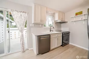 17220 129th Ave SE, Renton, WA 98058 - Photo 12