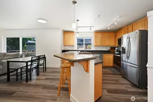 12534 15th Ave NE, Seattle, WA 98125 - Photo 8