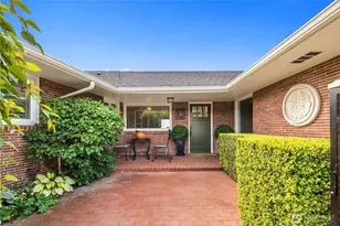 954 S Locust Ln, Tacoma, WA 98465 - Photo 4