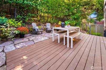 3205 E Pine Street, Seattle, WA 98122 - Photo 8