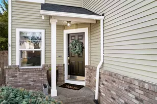 18066 169th Ave SE, Renton, WA 98058 - Photo 2