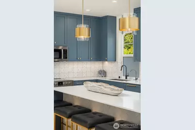3639 34th Avenue W, Seattle, WA 98199 - Photo 10