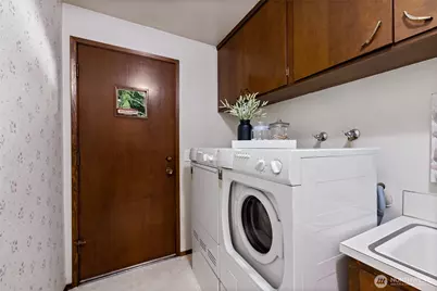 921 129th Street S, Tacoma, WA 98444 - Photo 30