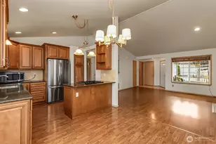 9520 2nd St SE, Lake Stevens, WA 98258 - Photo 8