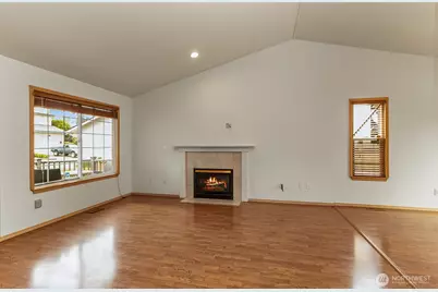 9520 2nd Street SE #11, Lake Stevens, WA 98258 - Photo 10