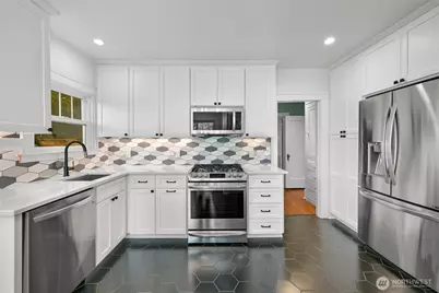 252 S Garden Street, Bellingham, WA 98225 - Photo 4